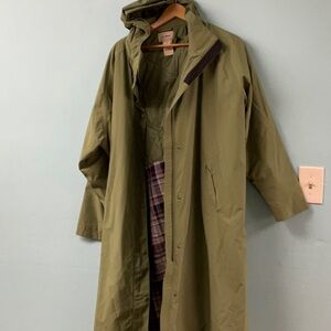 Women’s Green Hooded Raincoat